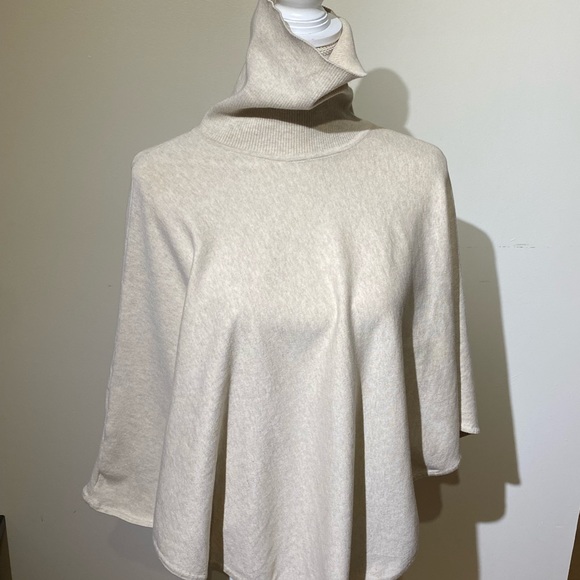 Duluth turtleneck capelet sleeveless pullover extra warm layer perfect condition - Picture 4 of 7